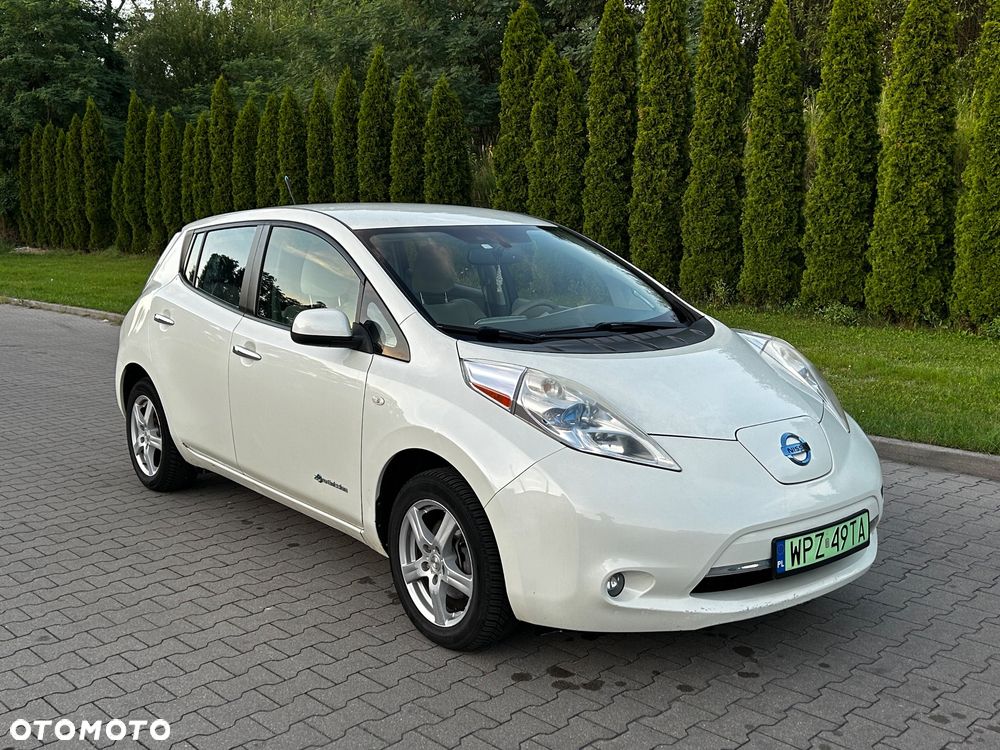 Nissan Leaf 24 kWh (mit Batterie) Visia + - 1