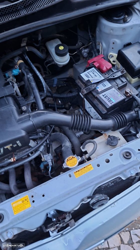 Toyota Yaris 1.0 Base - 4