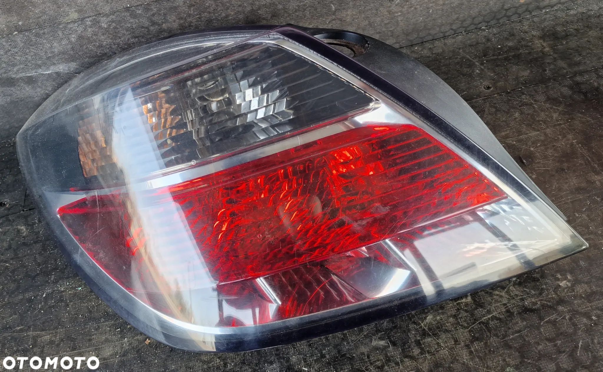 LAMPA LEWA TYŁ 342691834 OPEL ASTRA H III GTC - 1
