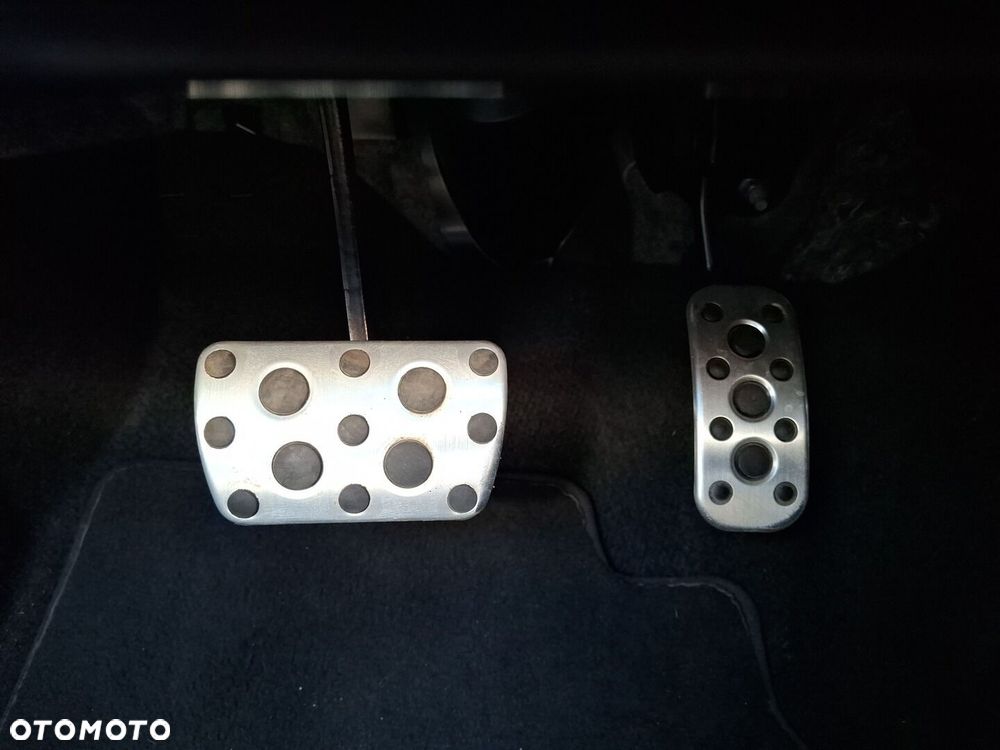 Toyota Yaris - 28