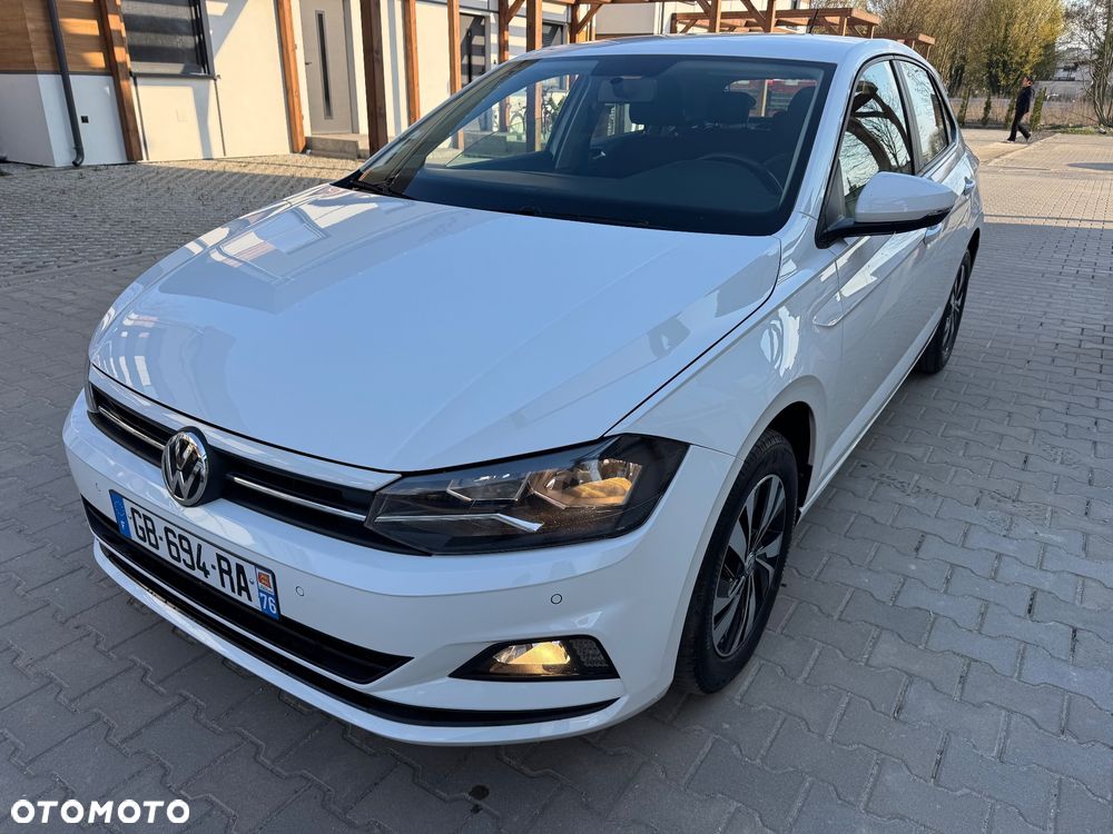 Volkswagen Polo - 2
