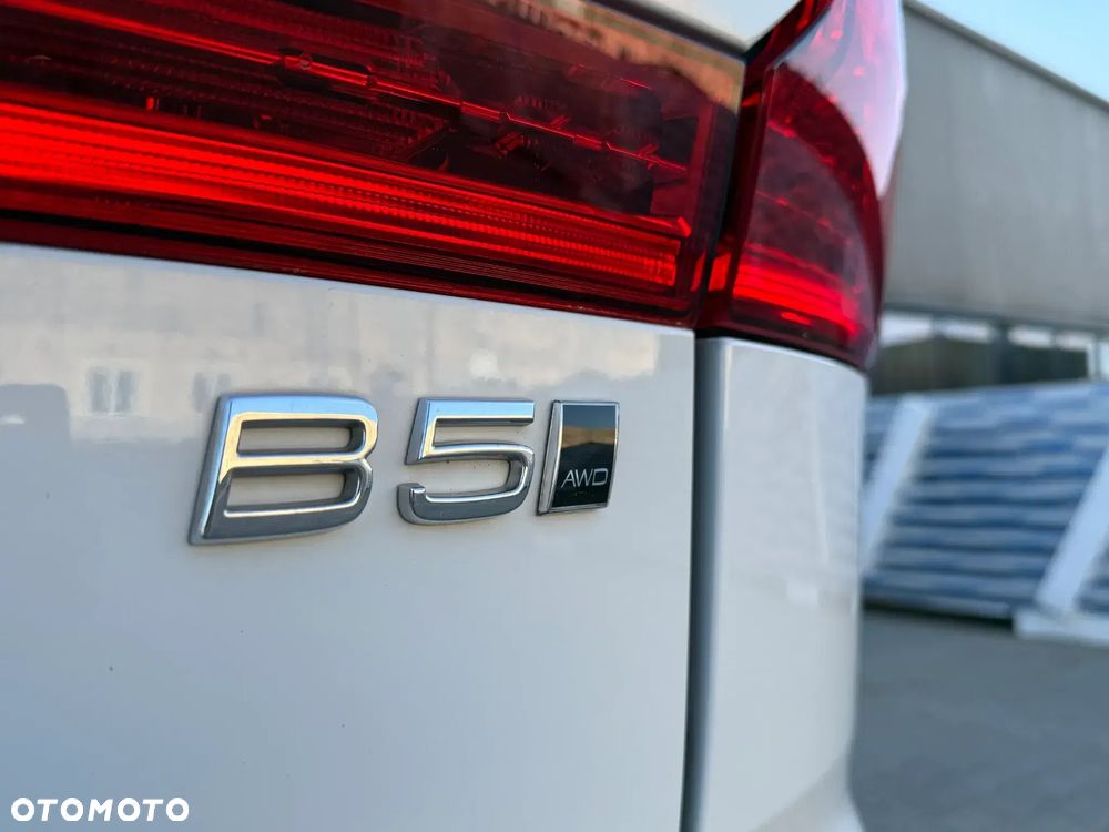 Volvo XC 60 B5 B AWD Inscription - 3