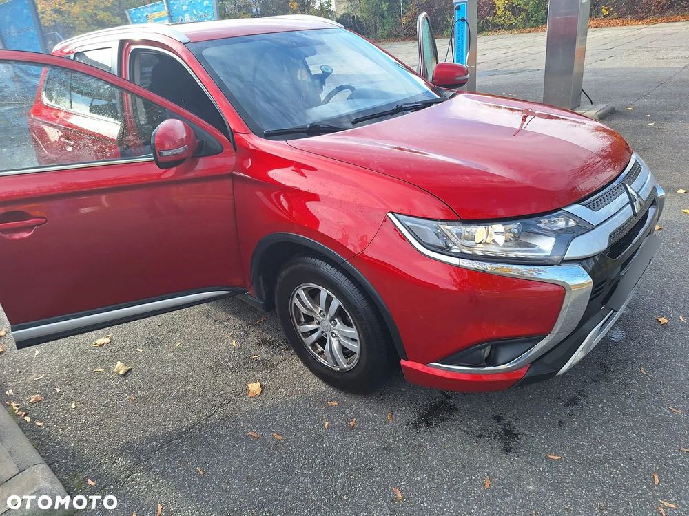 Mitsubishi Outlander 2.0 2WD - 2