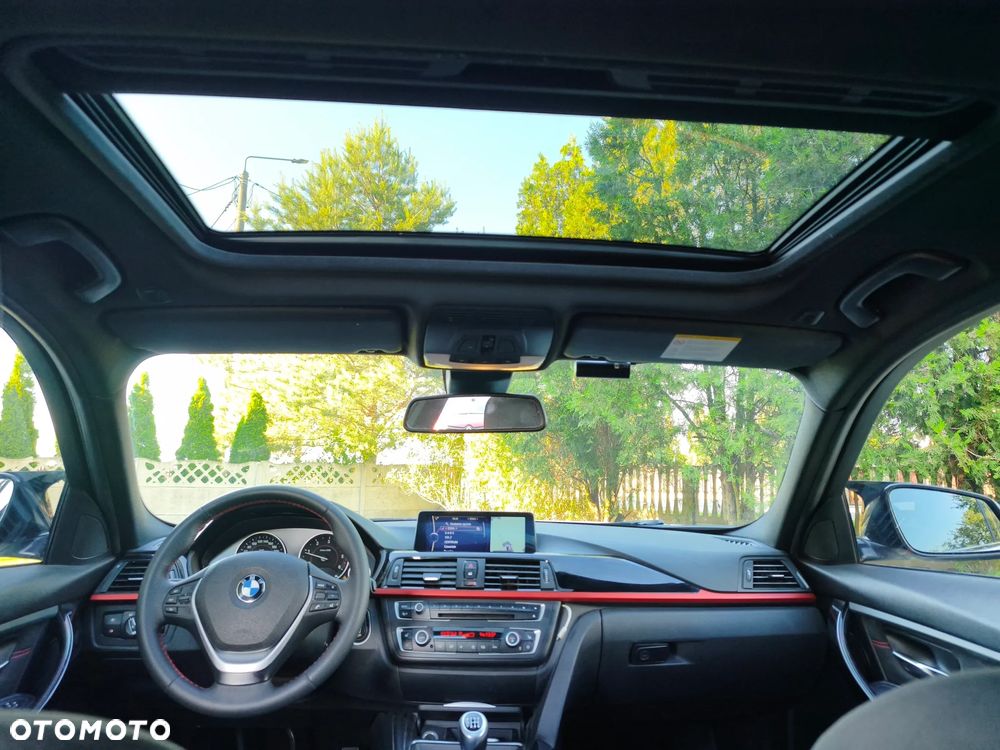 BMW Seria 3 318d Sport Line - 12