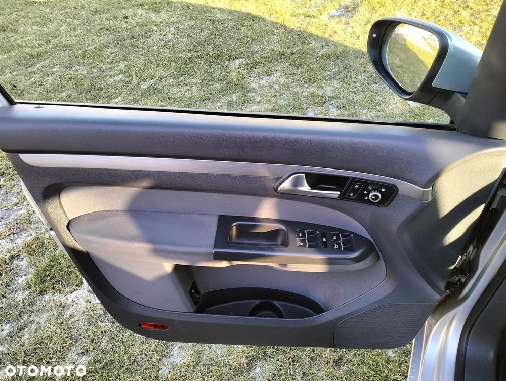 Volkswagen Touran 1.4 TSI Life - 24