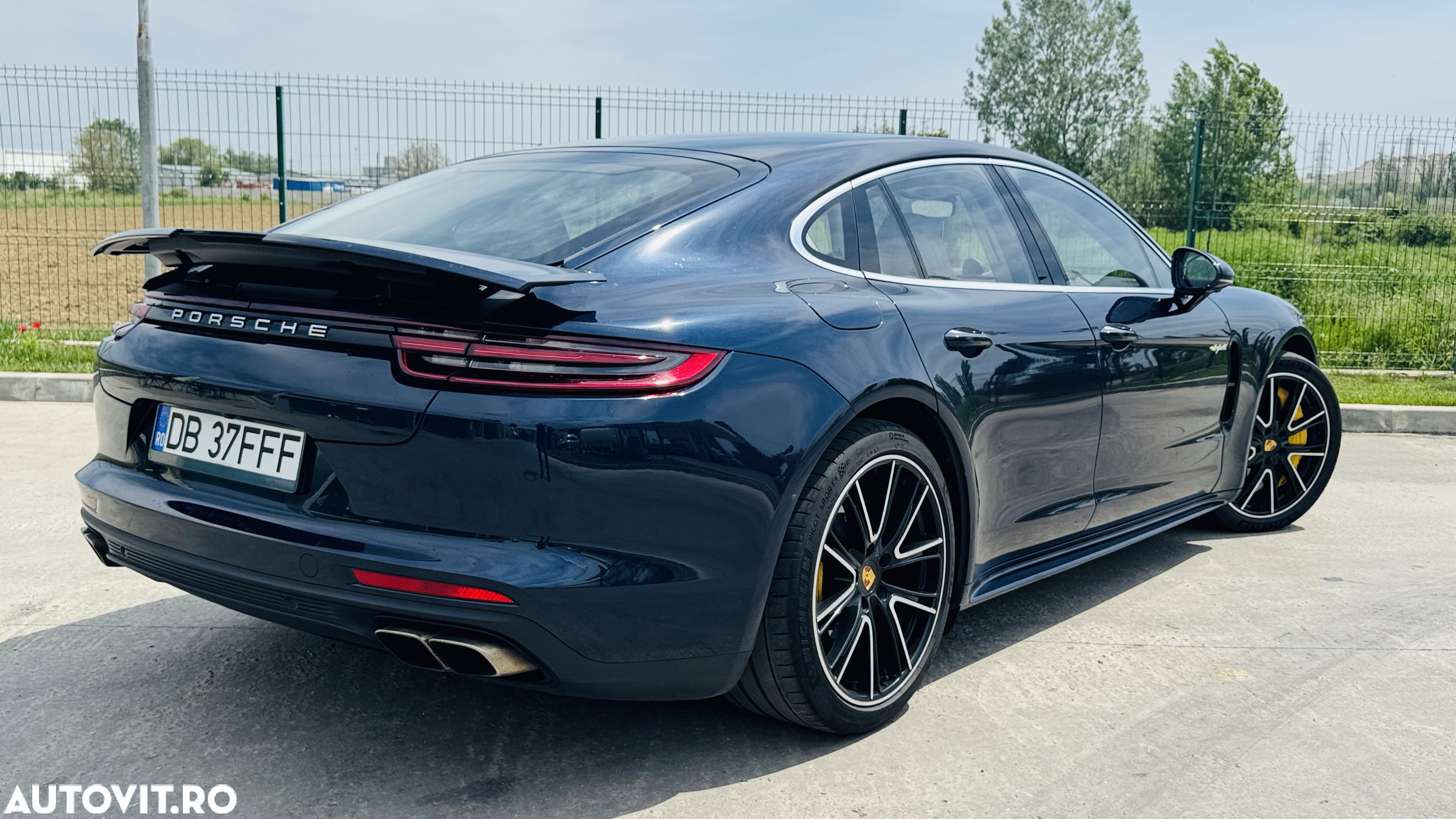 Porsche Panamera - 8