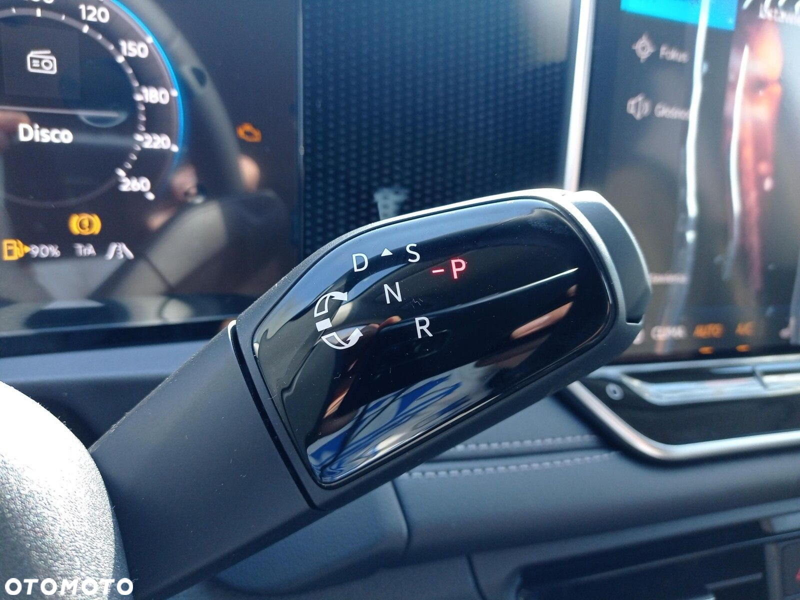 Volkswagen Tiguan - 29