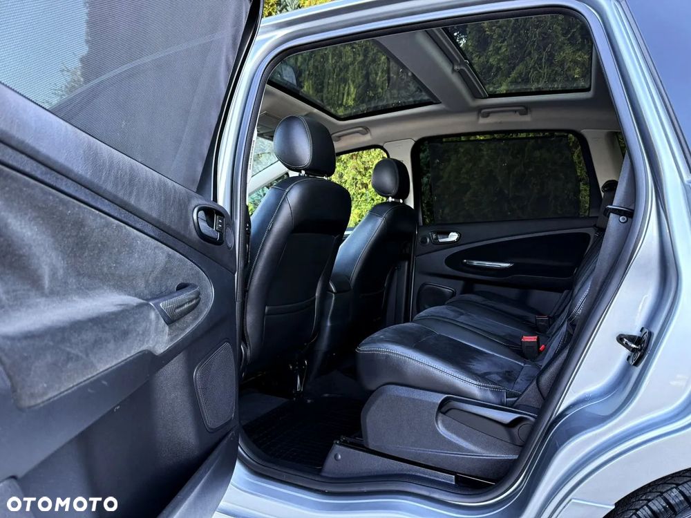 Ford S-Max - 36