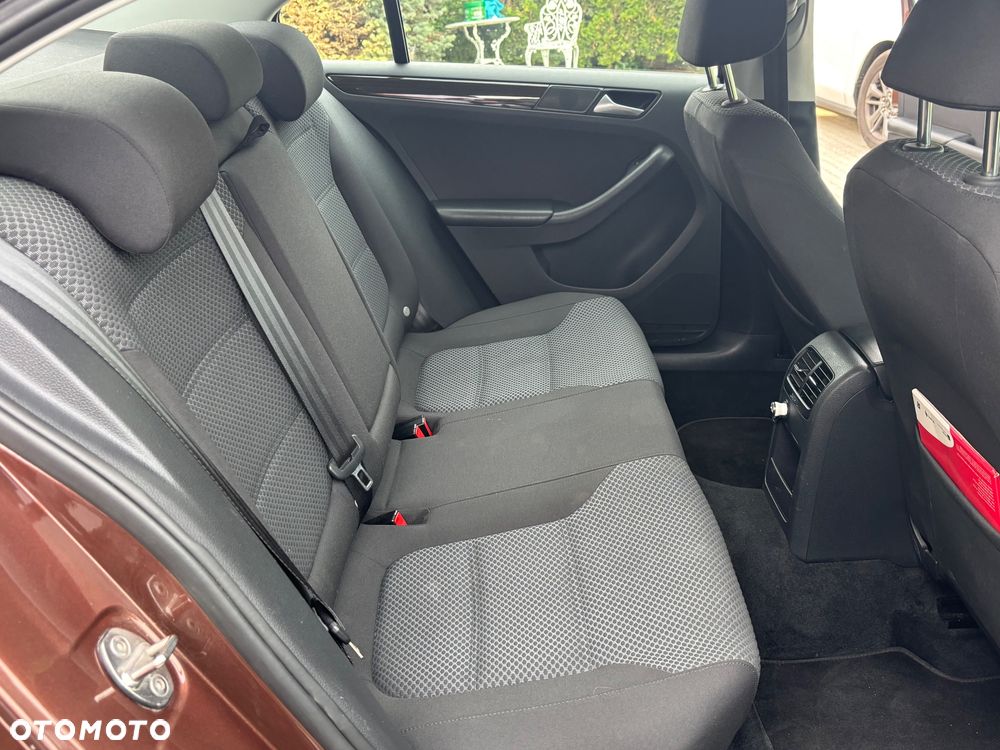 Volkswagen Jetta 1.4 TSI BMT Highline - 8