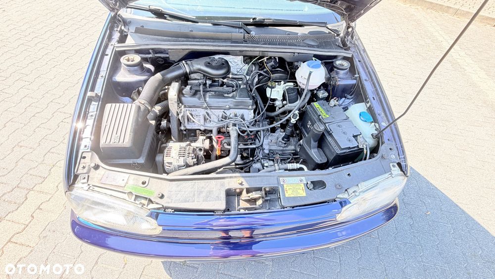 Volkswagen Golf Cabrio 1.8 - 30
