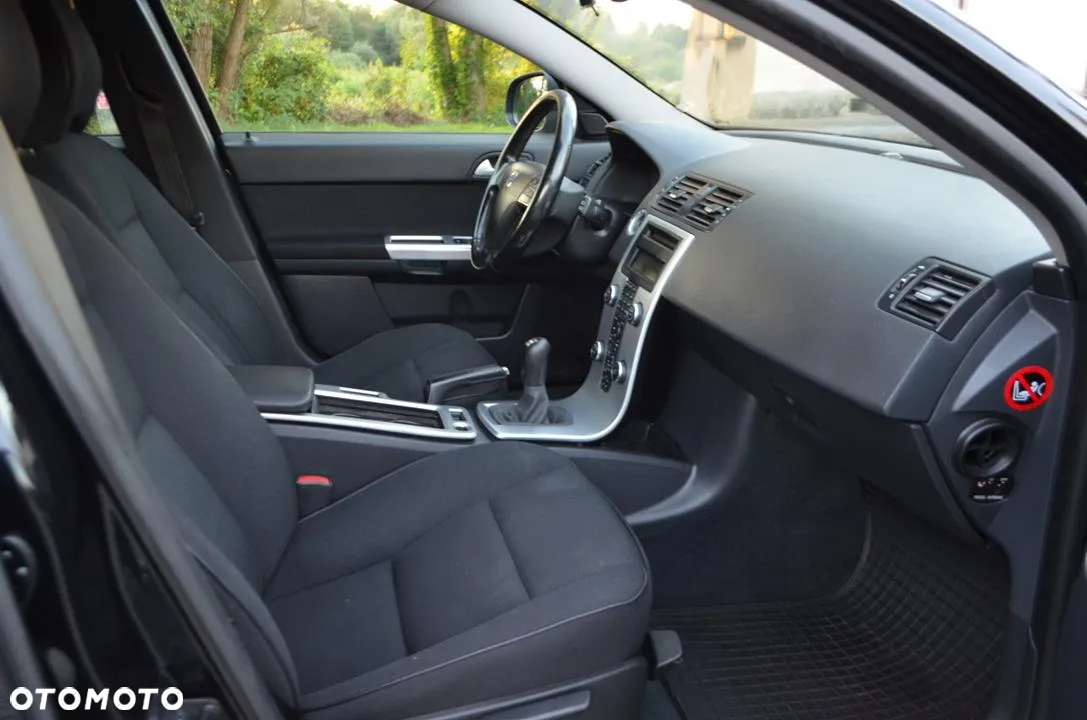 Volvo V50 1.6 - 24