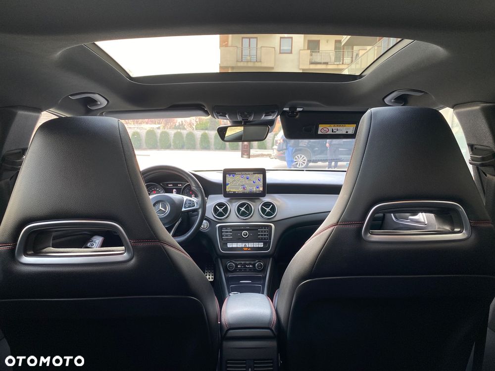 Mercedes-Benz GLA 200 7G-DCT AMG Line - 27