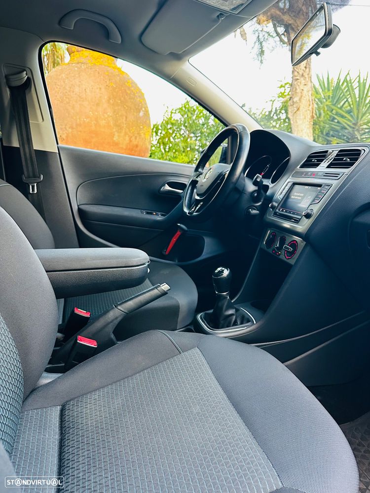 VW Polo 1.4 TDi BlueMotion - 33