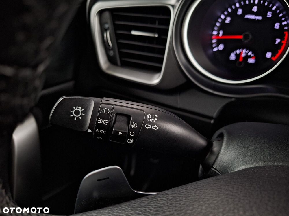 Kia Ceed 1.5 T-GDI M DCT - 37