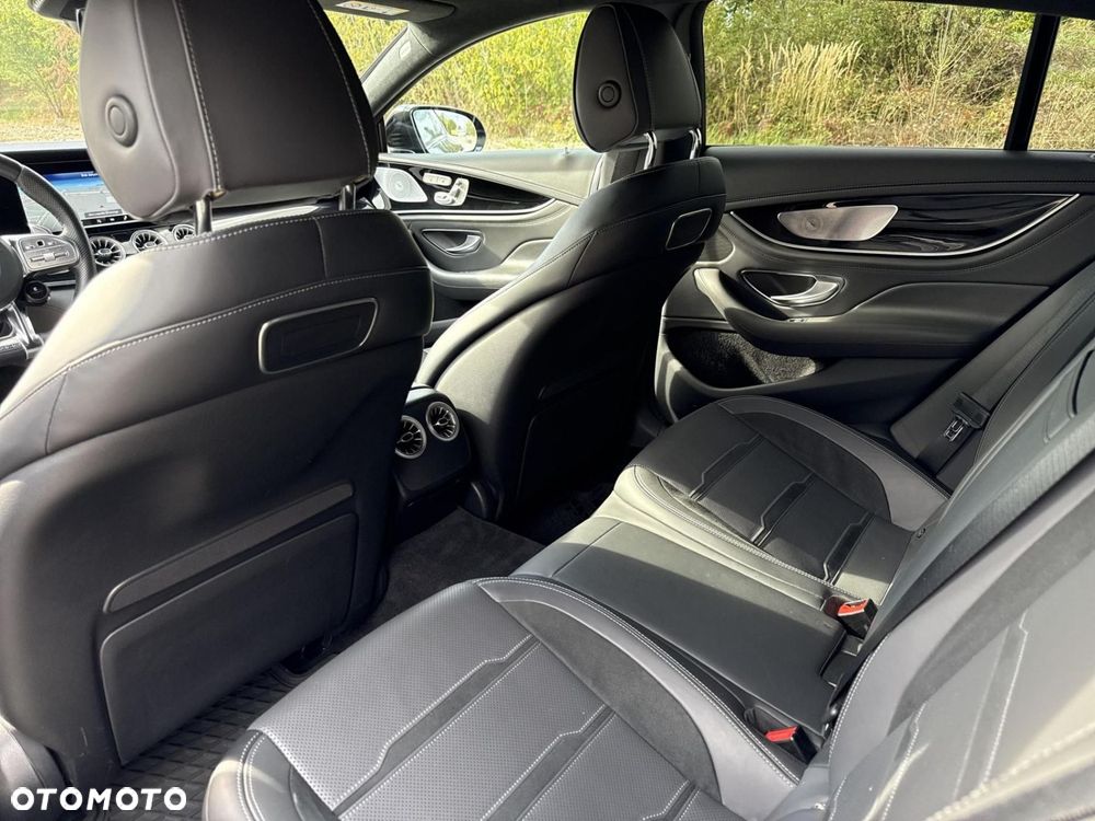 Mercedes-Benz AMG GT - 15