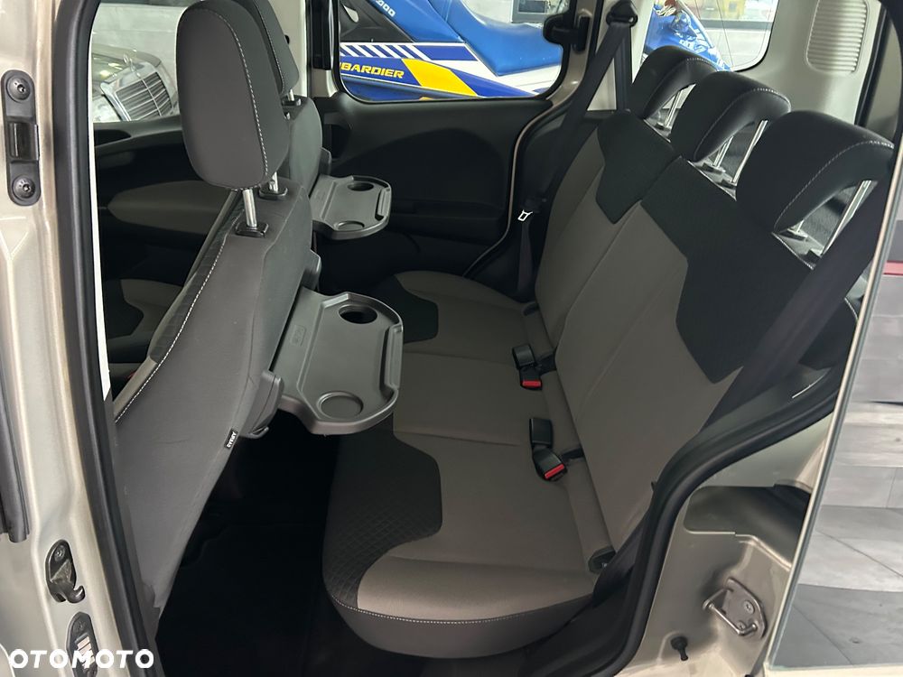 Ford Tourneo Courier 1.0 EcoBoost S&S Ambiente - 18