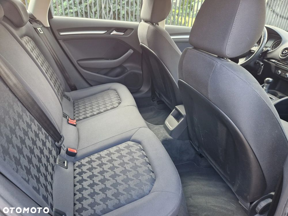 Audi A3 Sportback - 25
