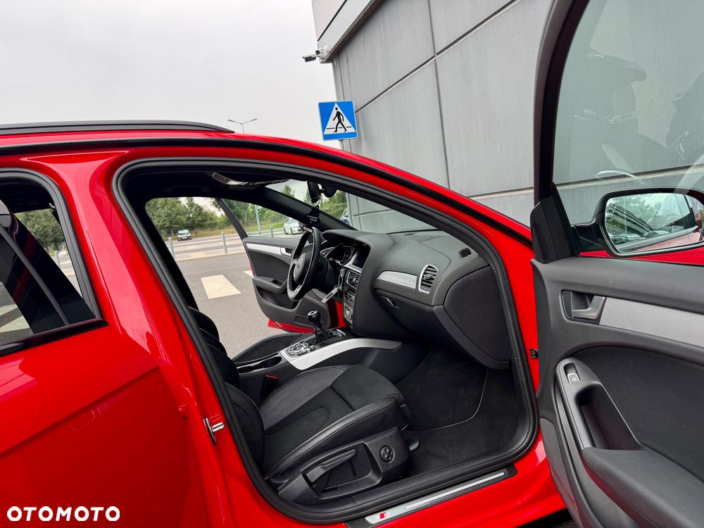 Audi A4 Avant 2.0 TDI DPF clean diesel quattro S line Sportpaket - 31
