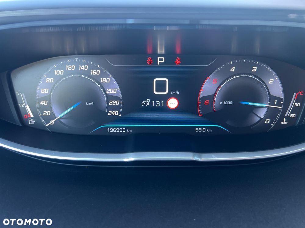 Peugeot 3008 1.6 BlueHDi Allure S&S EAT6 - 29