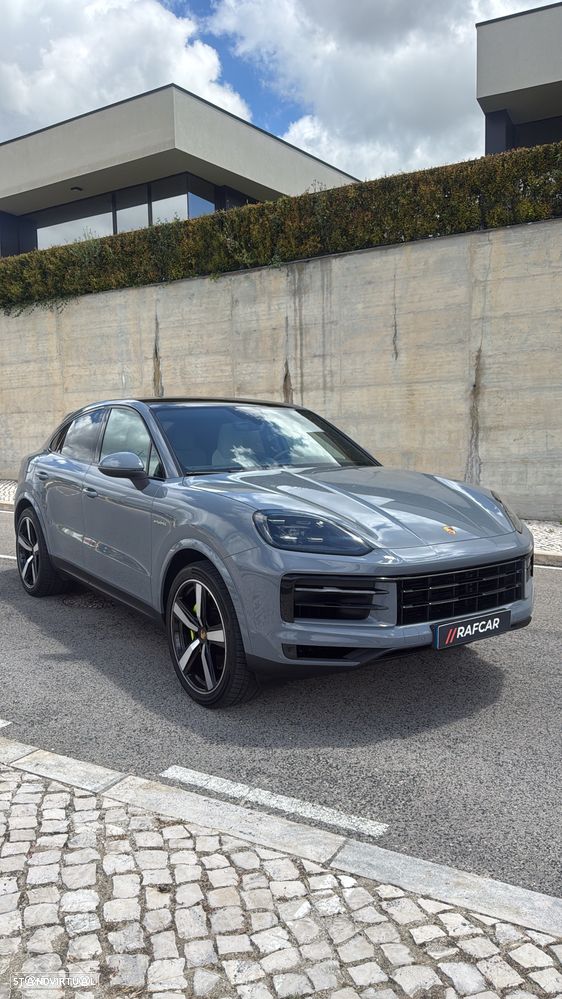 Porsche Cayenne Coupé E-Hybrid - 4