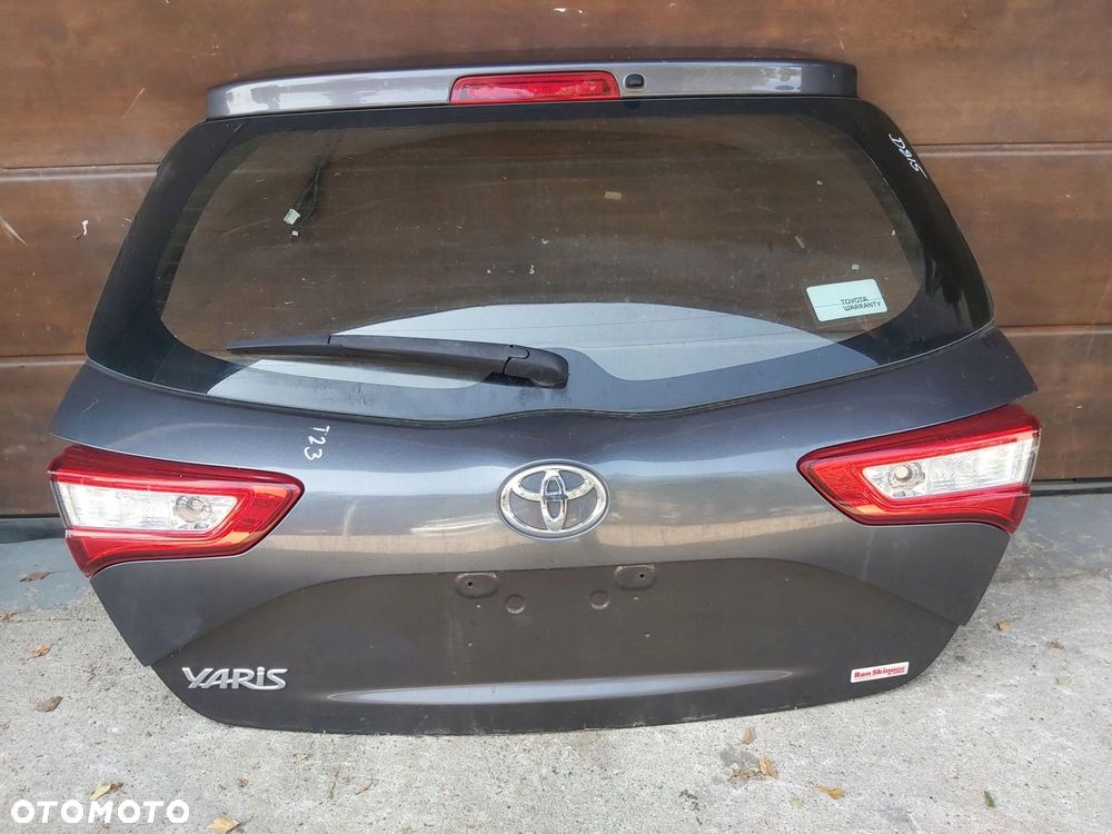 Toyota Yaris III Lift klapa tył bagażnika lampa szyba - 4