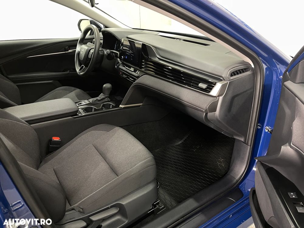 Toyota Camry 2.5 Business - 9