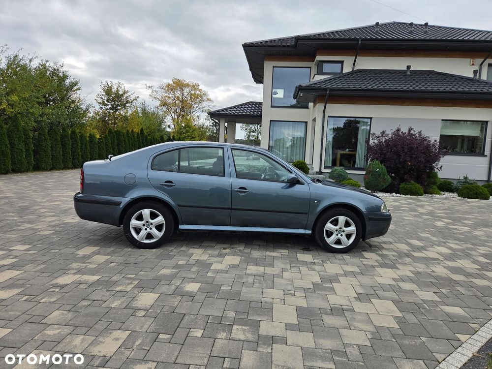 Skoda Octavia 1.8 T Elegance - 16
