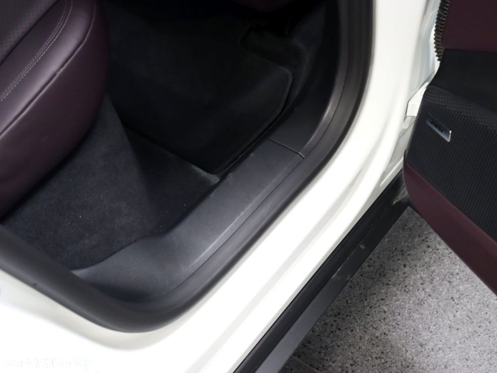 Porsche Macan 4 100kWh - 31