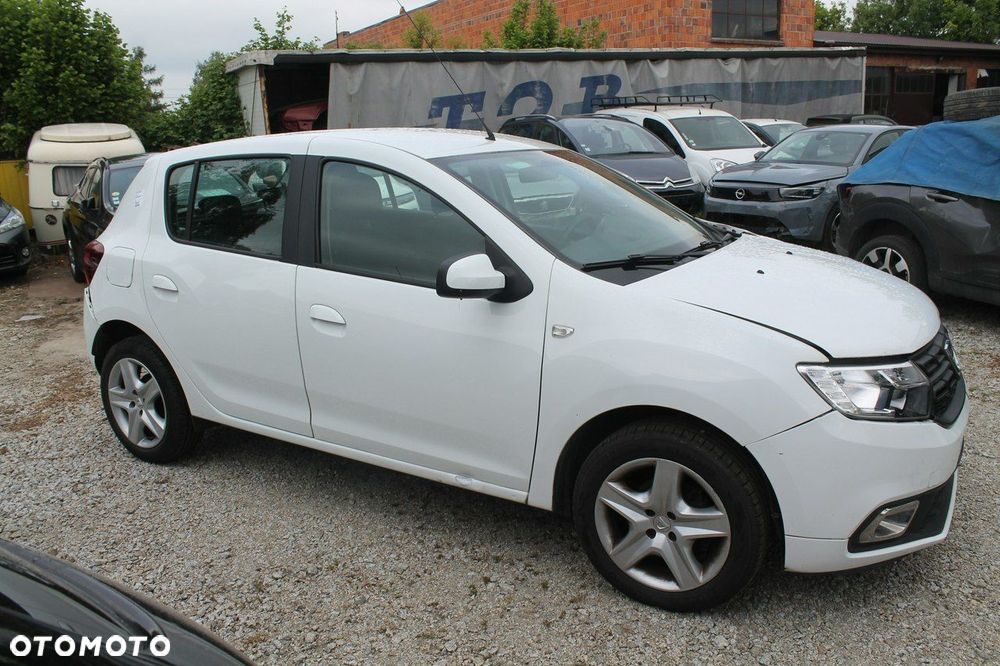 Dacia Sandero - 4