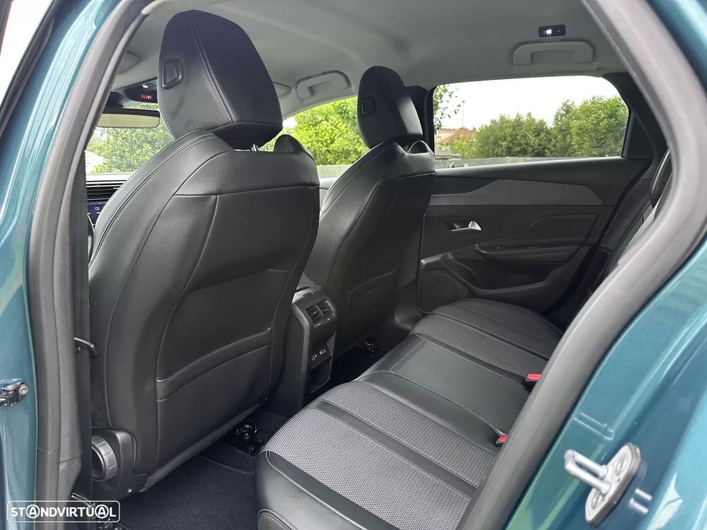 Peugeot 308 SW 1.2 PureTech Allure Pack EAT8 - 43