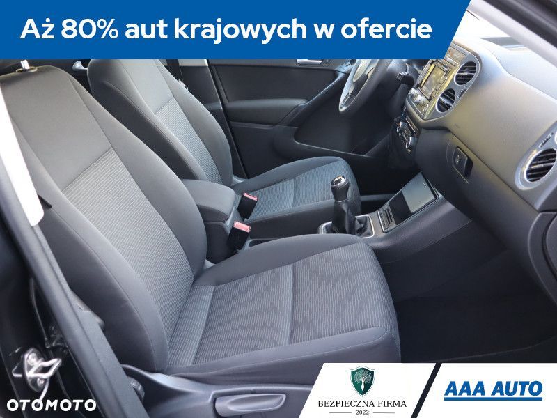 Volkswagen Tiguan - 10