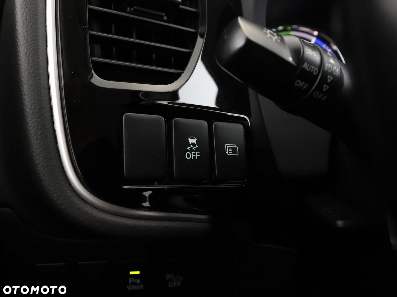 Mitsubishi Outlander 2.4 4WD Plug-In Hybrid - 35