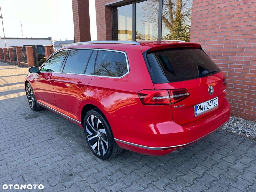 Volkswagen Passat - 4