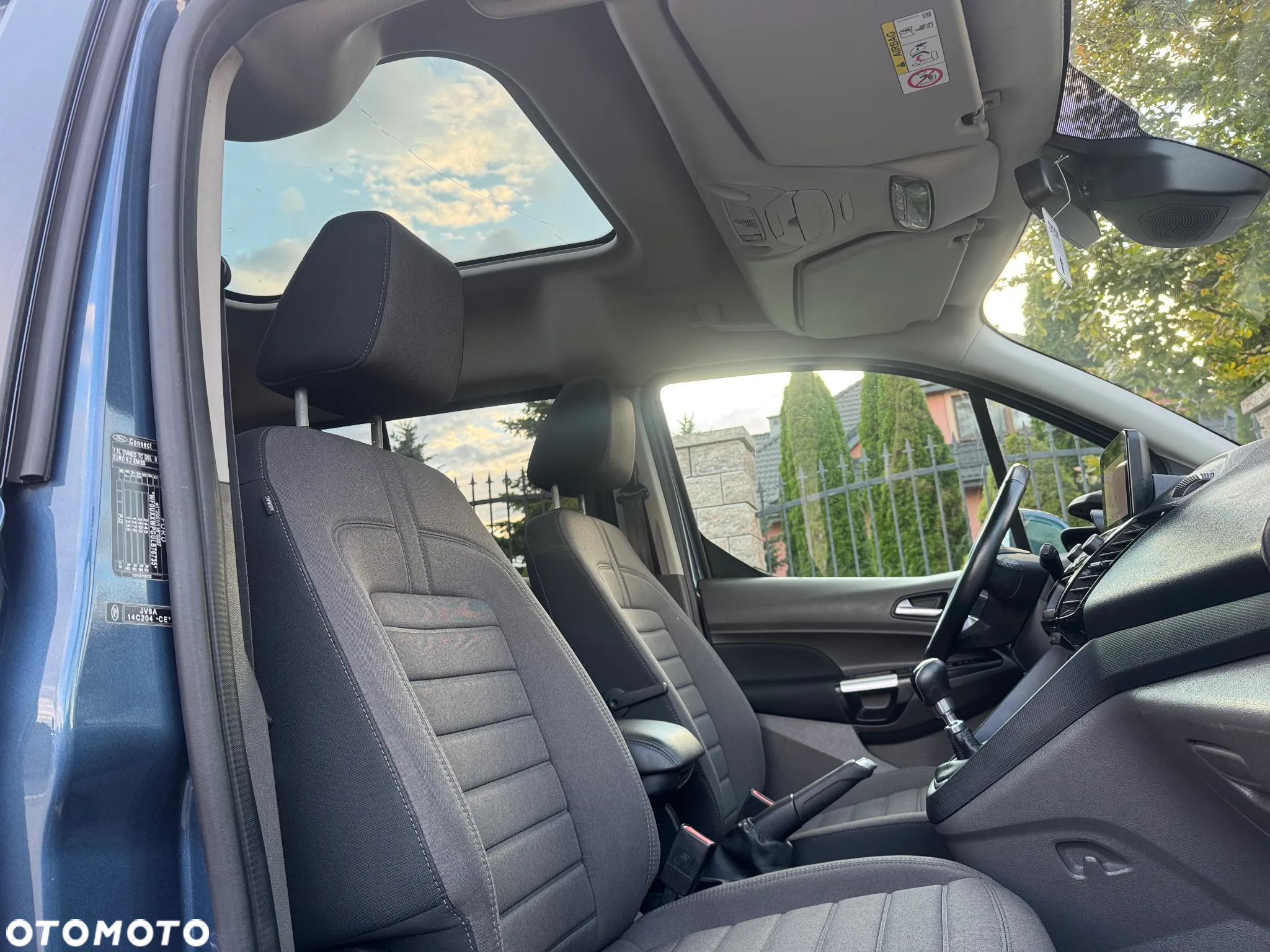 Ford Tourneo Connect 1.5 EcoBlue Start-Stop Titanium - 4