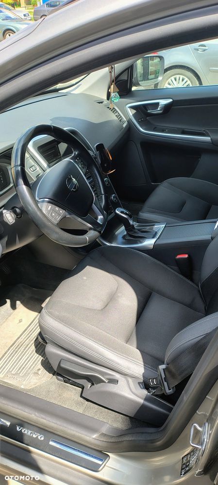 Volvo XC 60 - 6