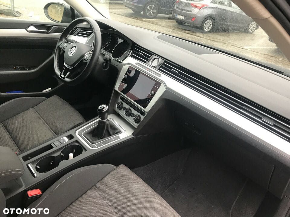 Volkswagen Passat 2.0 TDI BMT Comfortline - 3