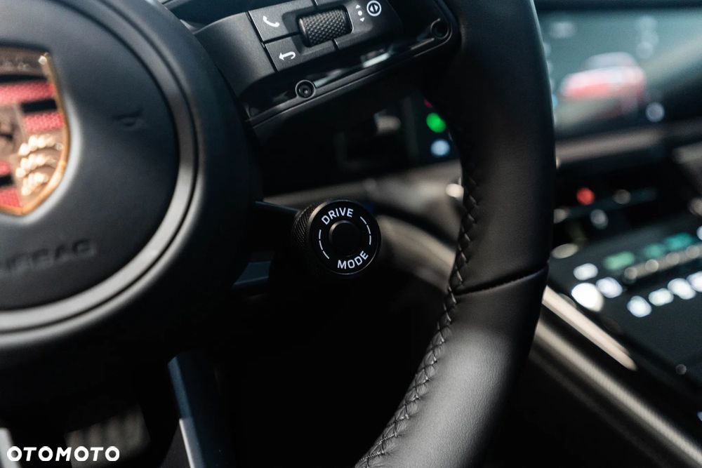 Porsche Panamera 4 - 18