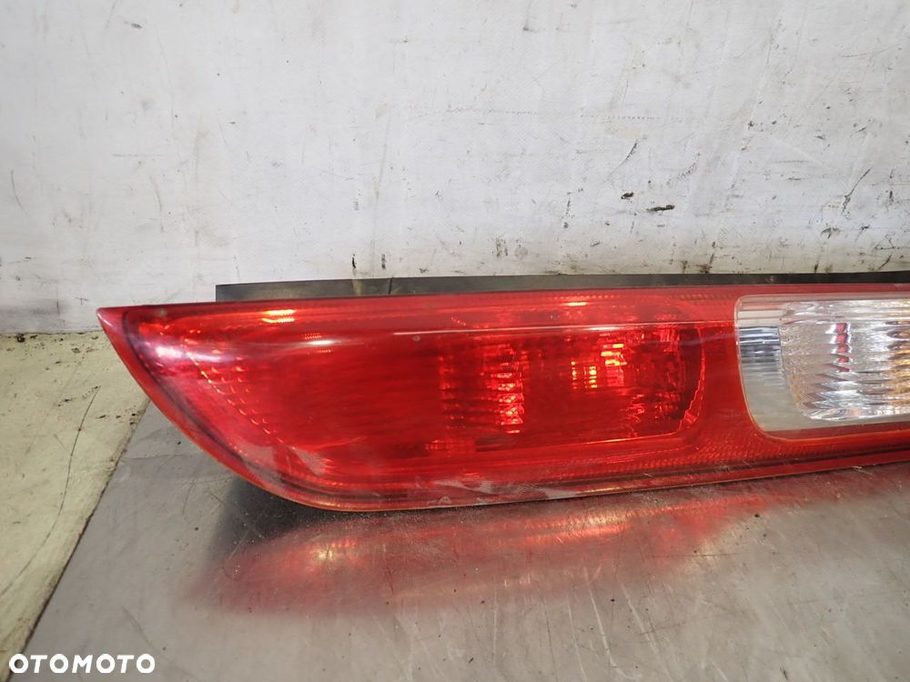 LAMPA PRAWA TYLNA FORD FOCUS MK2 LIFT 2.0 4M51-13404-A - 3
