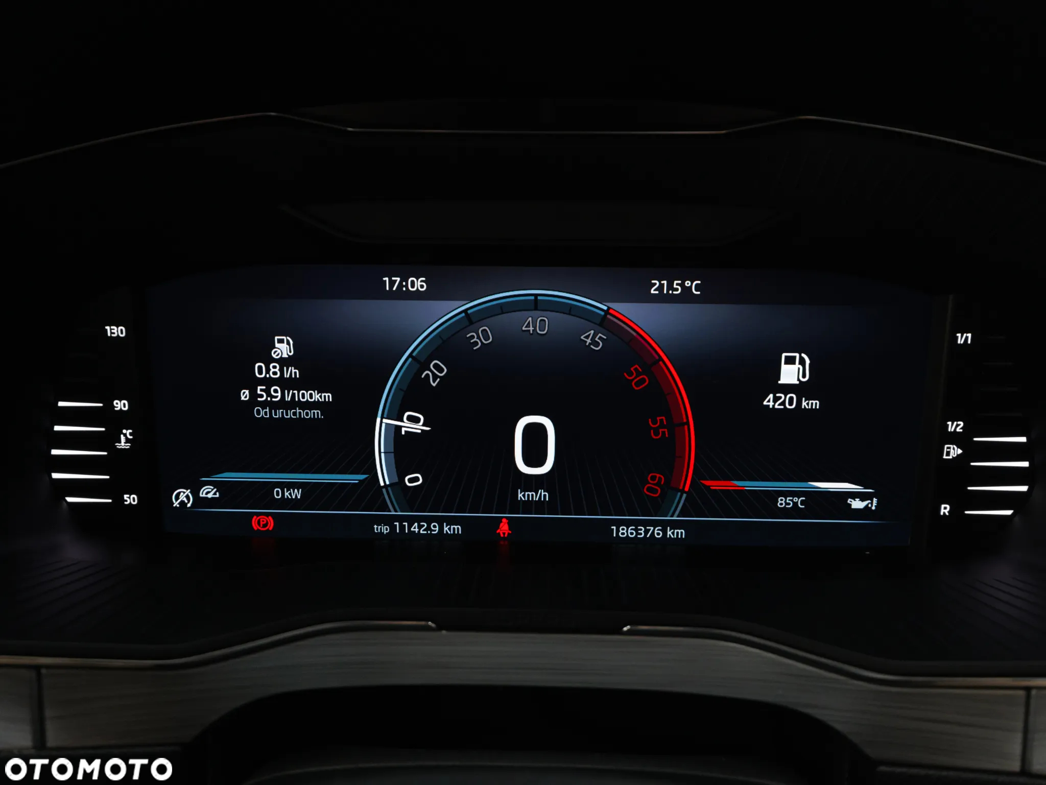 Skoda Superb 2.0 TDI SCR Ambition - 27