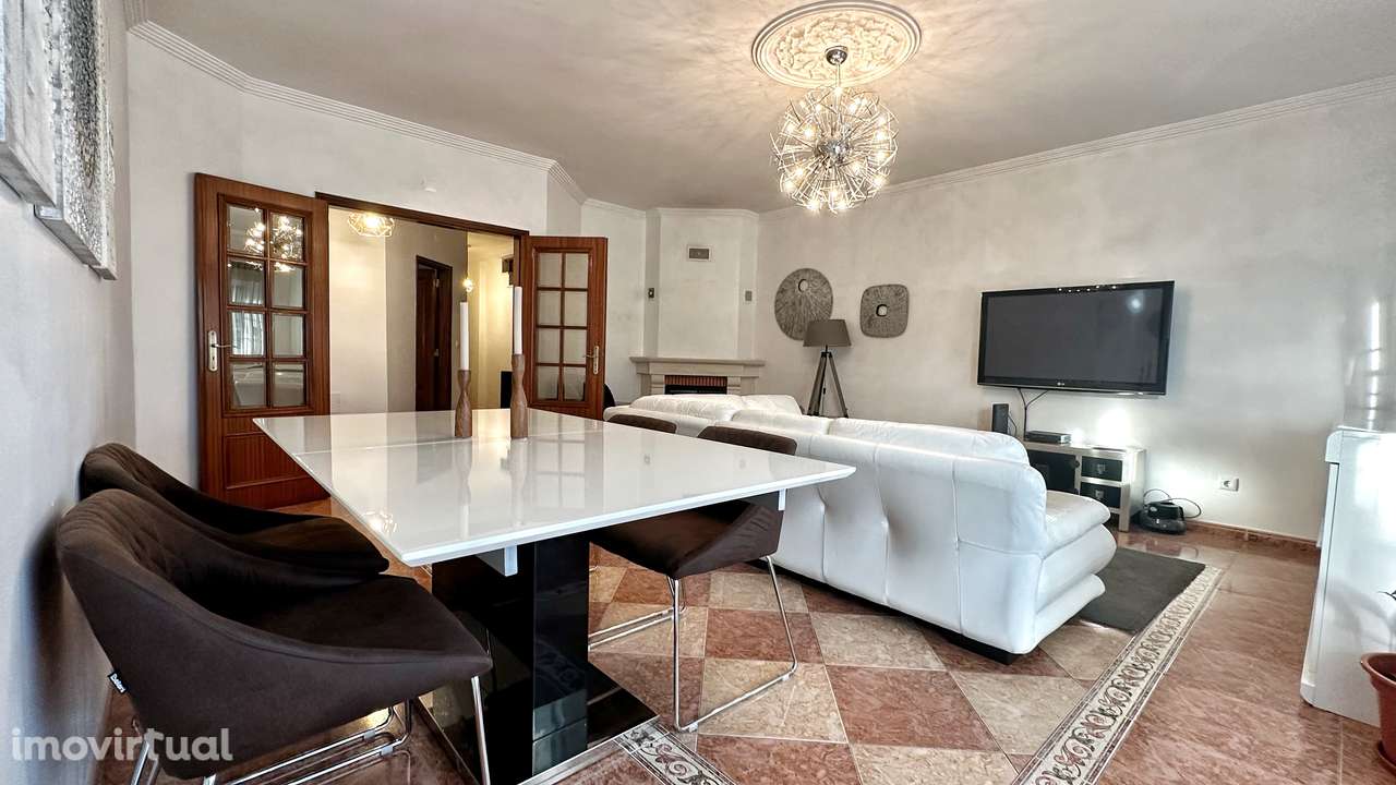 Moradia Geminada T4 – Quinta do Conde (Boa Água) - Grande imagem: 4/45