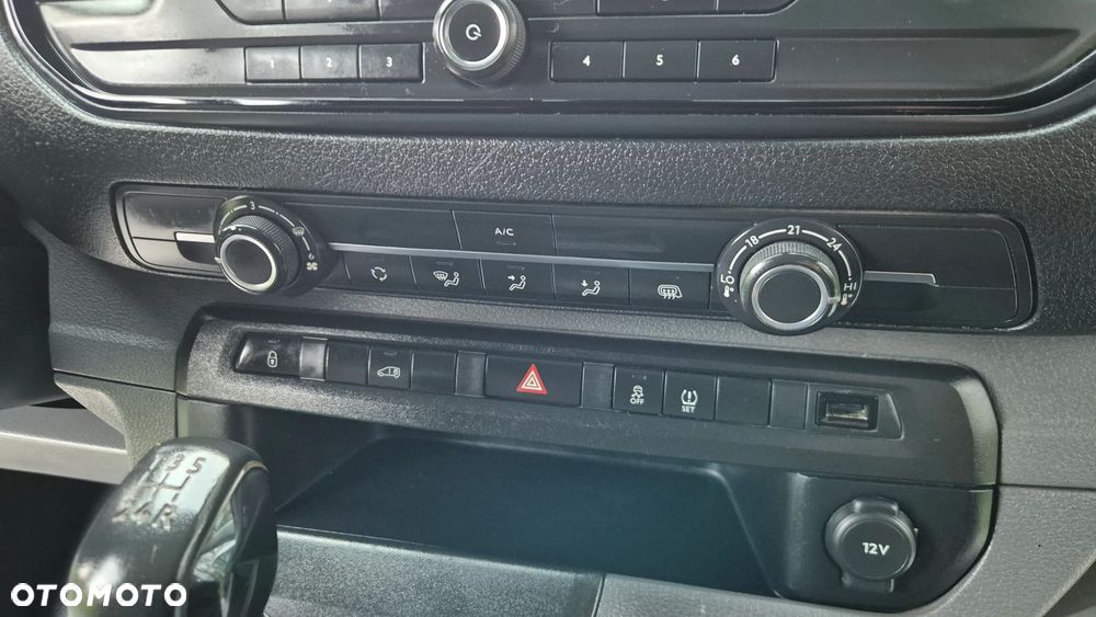 Peugeot EXPERT - 16
