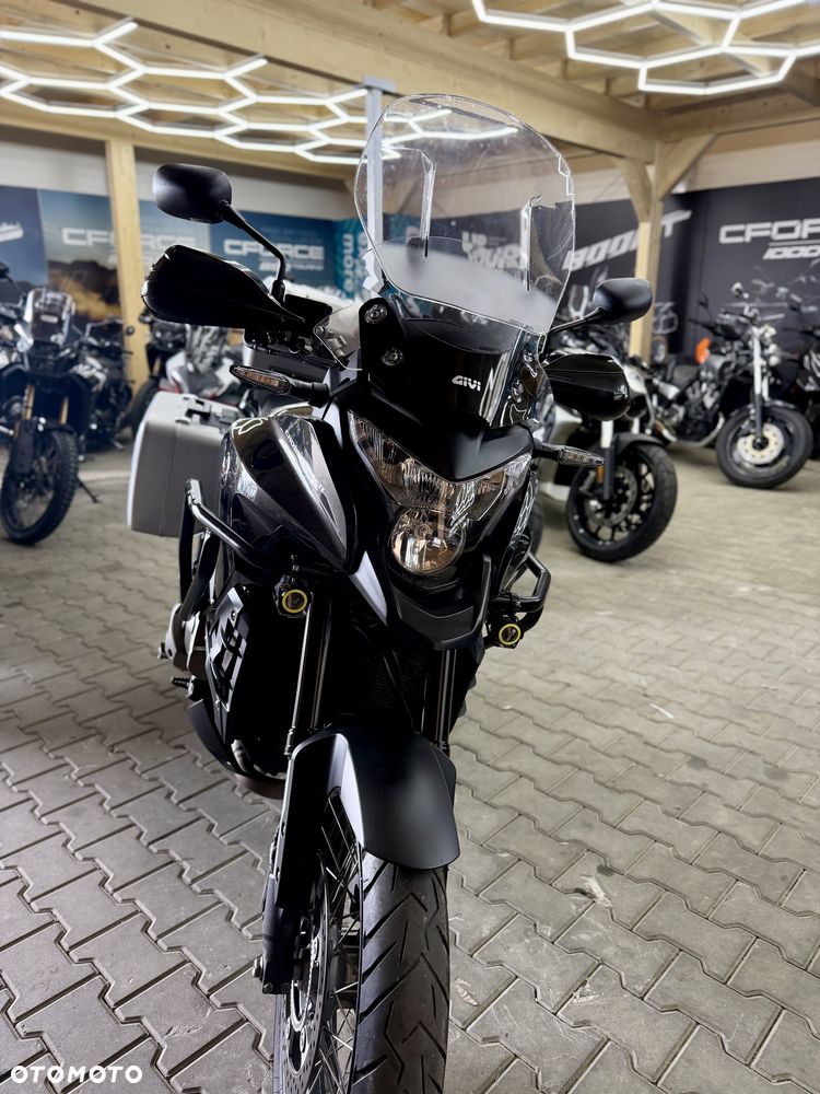 Honda VFR - 10