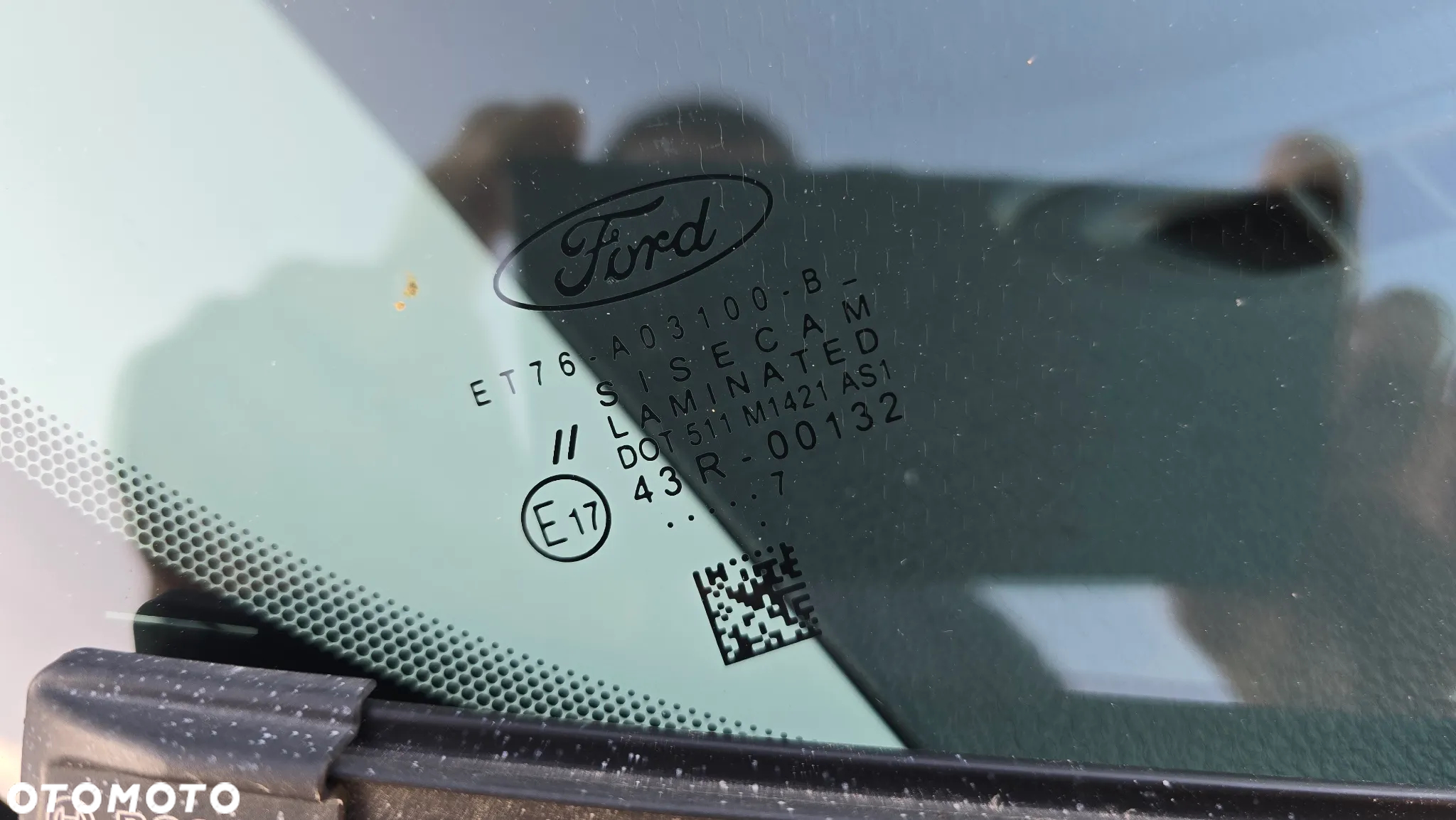 Ford Transit Courier - 28