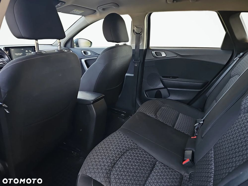 Kia Ceed 1.4 T-GDI M - 13