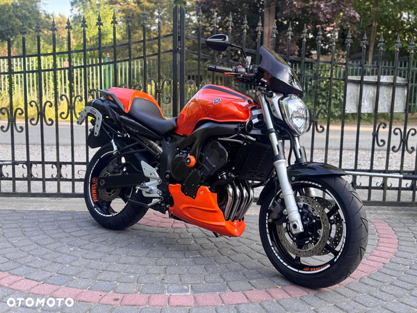 Yamaha FZ6
