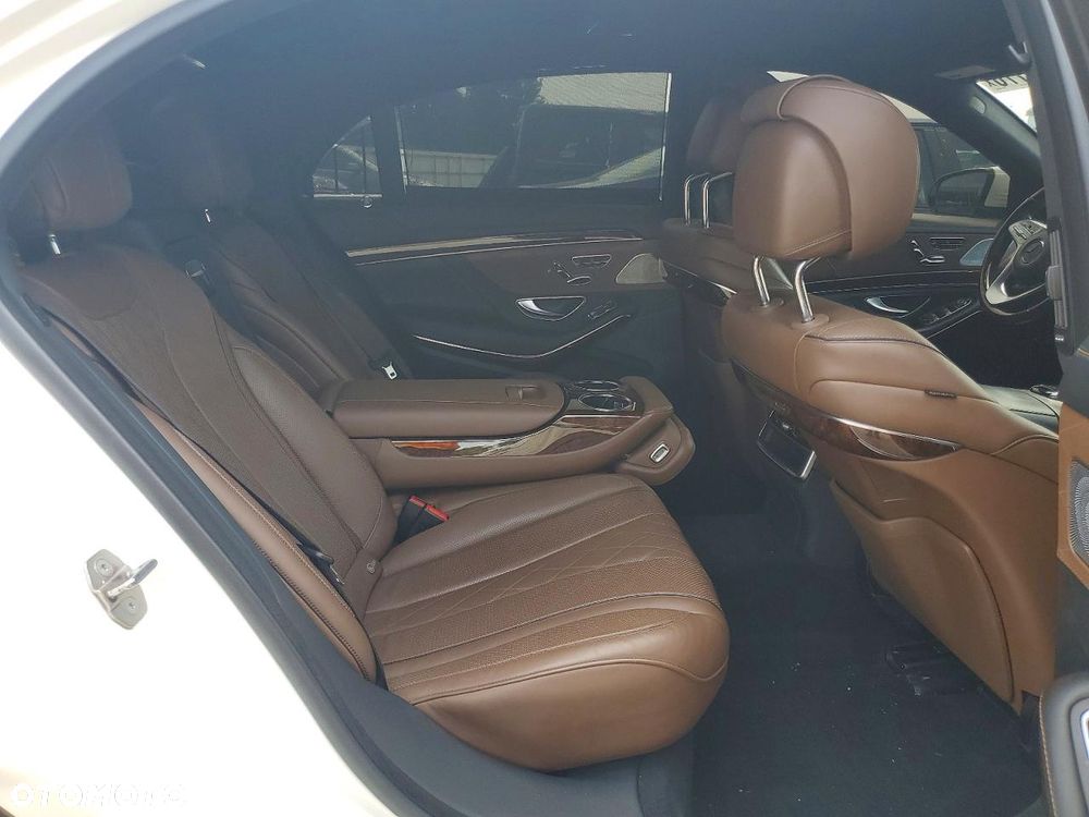 Mercedes-Benz Klasa S 560 4Matic 9G-TRONIC - 10