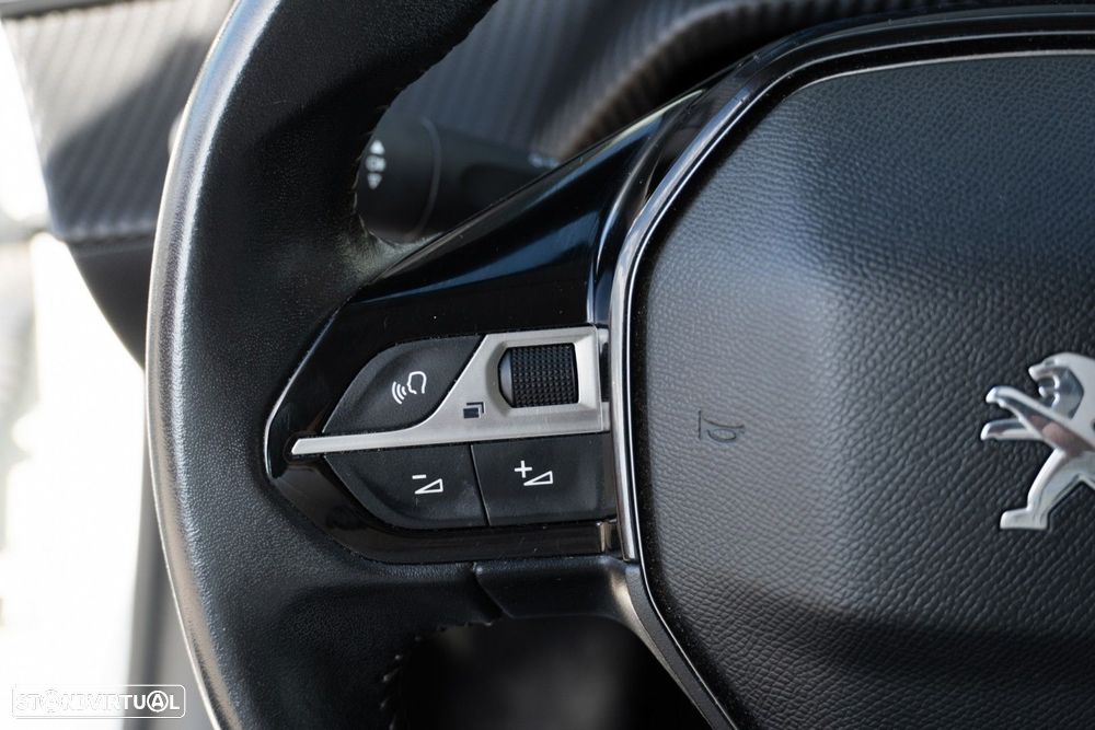 Peugeot e-208 50 kWh Allure Pack - 13