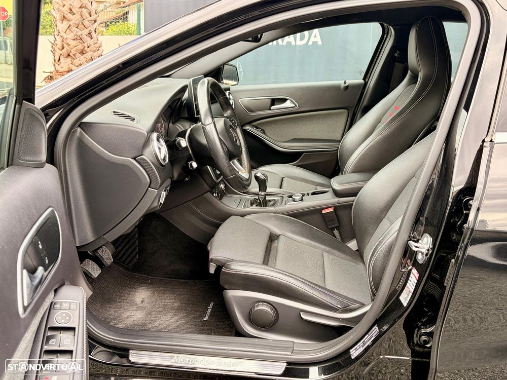 Mercedes-Benz A 180 d AMG Line - 11