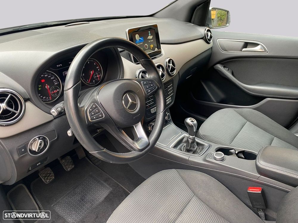 Mercedes-Benz B 180 d Style - 15
