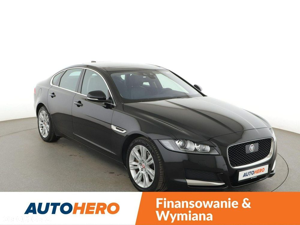 Jaguar XF 2.0 i4D Prestige - 11